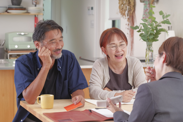 老後生活費の平均はいくら?夫婦二人世帯の生活費を解説